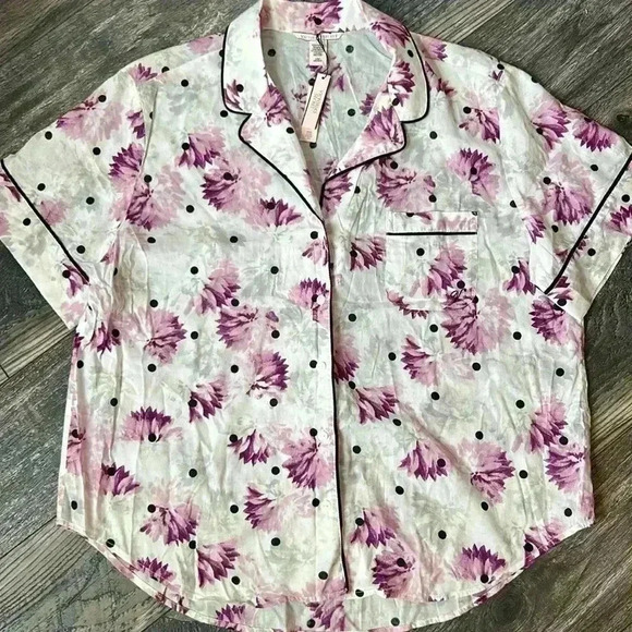 New With Tags Victoria’s Secret PJ Top Button Up Purple Flowers Large - Picture 1 of 7
